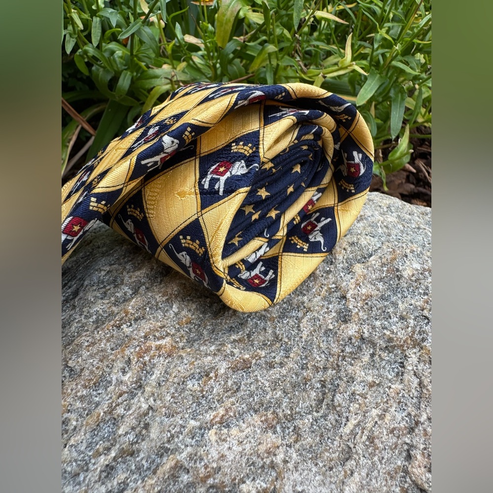 Tommy Hilfiger Yellow and Blue elephant Checkered silk Tie - Picture 2 of 6